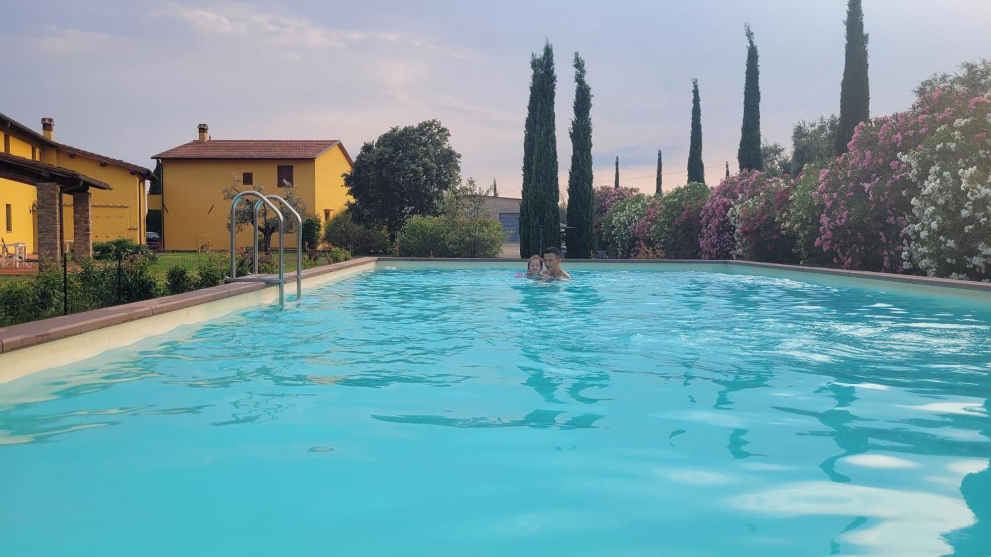 Agriturismo Podere Casalone Limite Kültér fotó